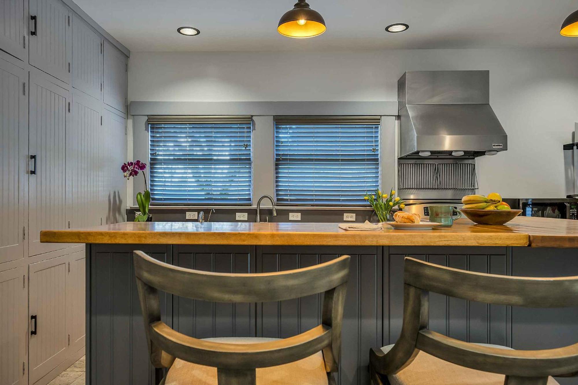 Bed & Breakfast Craftsman